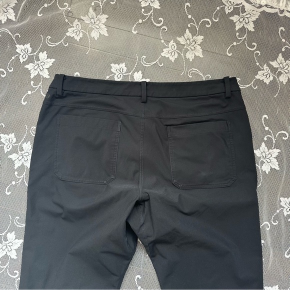 Lululemon ABC Pant Classic in Black Sz 36 - Picture 6 of 14